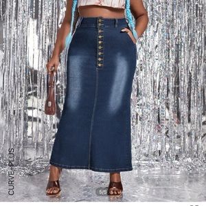 Mermaid maxi skirt size 18